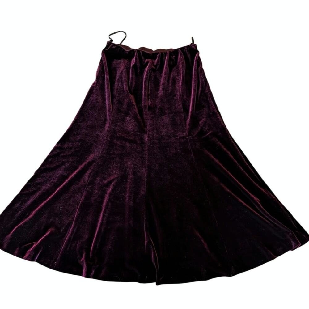 Velvet fit and flare skirt.  Cranberry red. L. Alex Evenings. Elastic waist. L